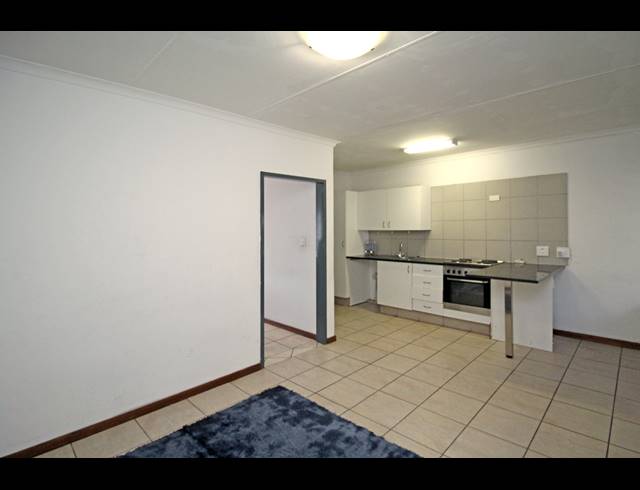 1 BEDROOM APARTMENT FOR SALE IN FERNDALE